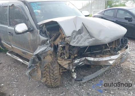 2000 GMC Sierra 1500 Sle z USA, uszkodzony, nr VIN 1GTEK19TXYE235197